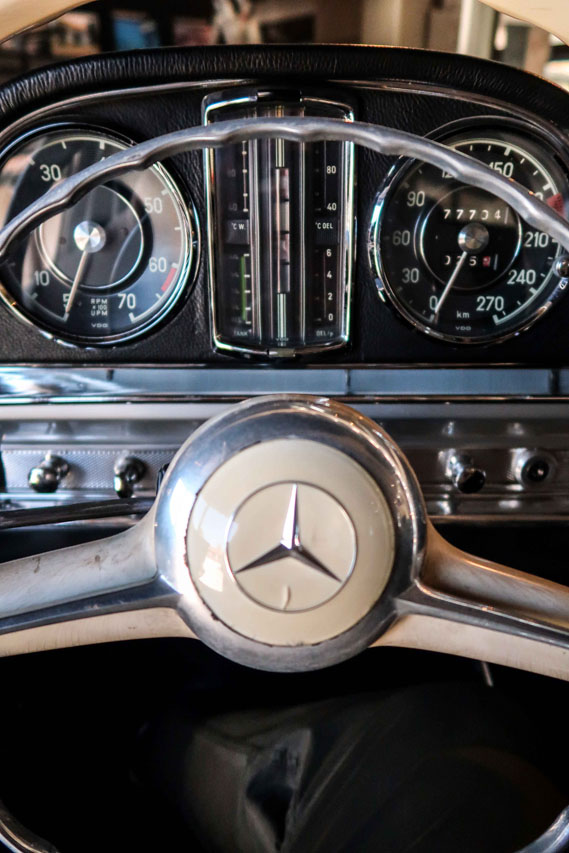 16-1957-1963-Mercedes-Benz-300-SL-Roadster.jpg